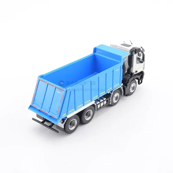 1:43 Scale KAMAZ-65951 Metal Dump Truck Model - Image 4