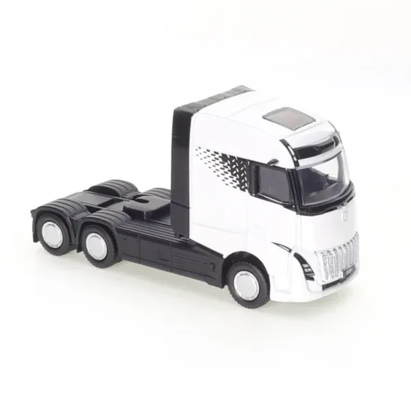 1/64 Scale Geely Diecast Truck Model - Image 3