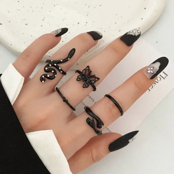 Punk Butterfly Heart Black Rings Set for Women - Image 9