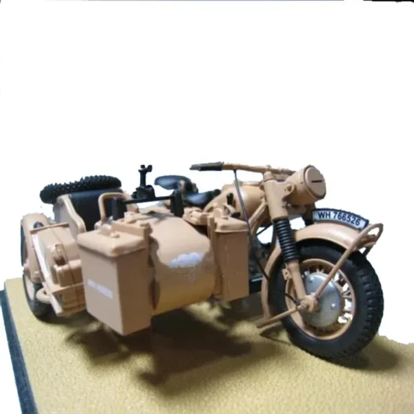 1/24 Scale Diecast Alloy R75 Motorcycle Model - Image 2