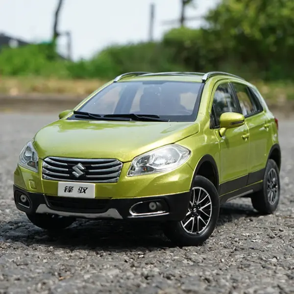 1:18 Diecast Suzuki S-CROSS Model Car