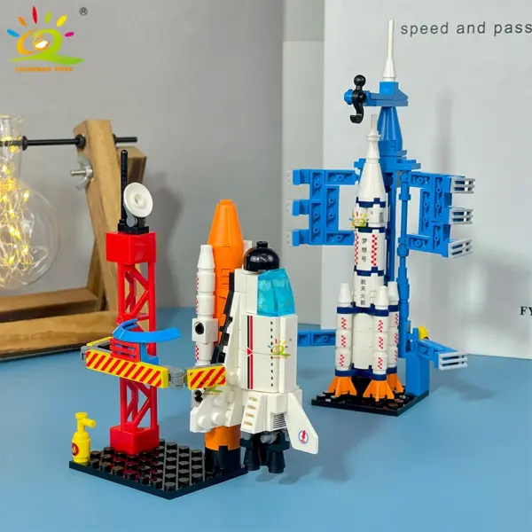 HUIQIBAO Space Shuttle Building Blocks Set - Image 5