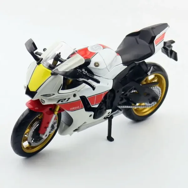 1:12 Yamaha YZF-R1M Motorcycle Diecast Model - Image 8