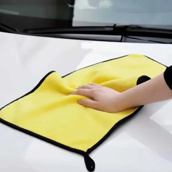 Microfiber Car Cleaning Towels Set of 3 - Image 3