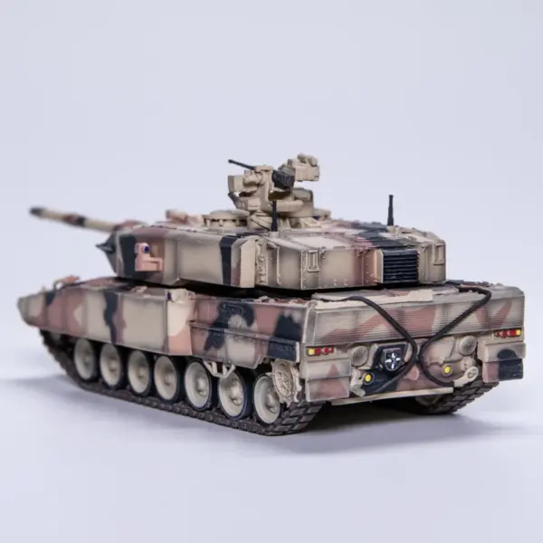 1/72 Leopard 2A7+ Desert Camouflage Tank Model - Image 3