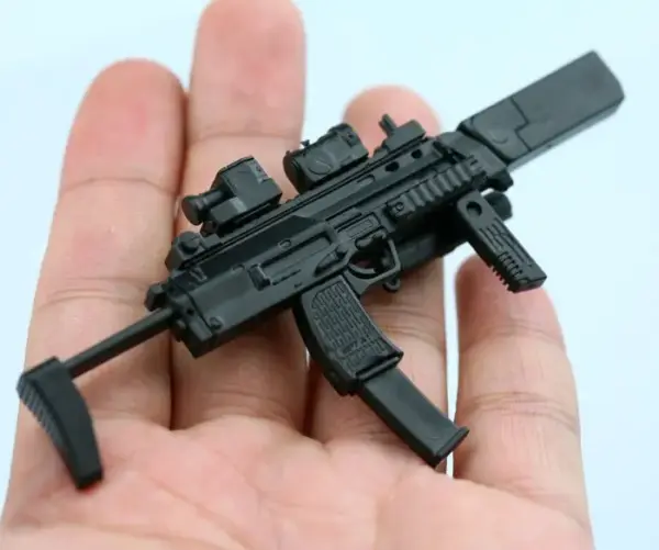 1:6 Scale MP7 Submachine Gun Model Toy - Image 6