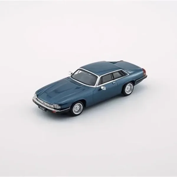 1:64 Scale Jaguar XJS 1984 Diecast Model - Image 2