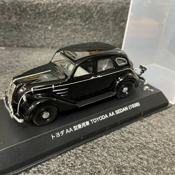 1/43 Scale 1936 Toyota AA Sedan Diecast Model - Image 3