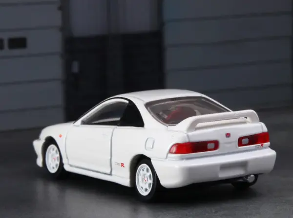 Honda Integra Type R Diecast Model Car - Image 6