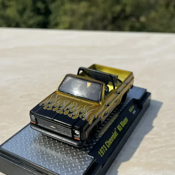 1973 Chevrolet K5 Blazer 1/64 Die-Cast Model - Image 6