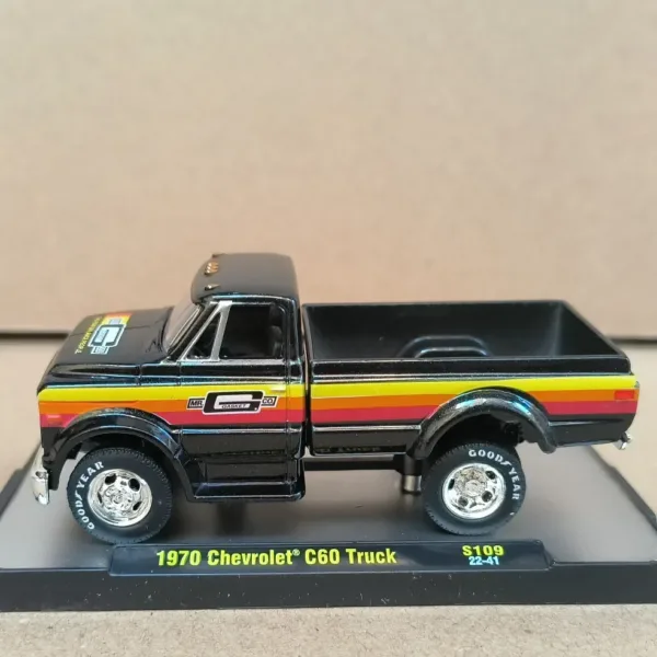 1970 Chevrolet C60 Truck Scale Model 1:64 - Image 2