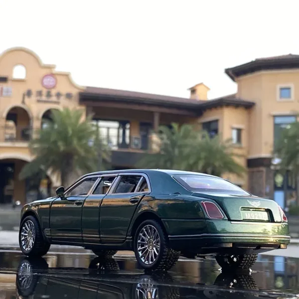 1:24 Bentley Mulsanne Metal Car Model - Image 4