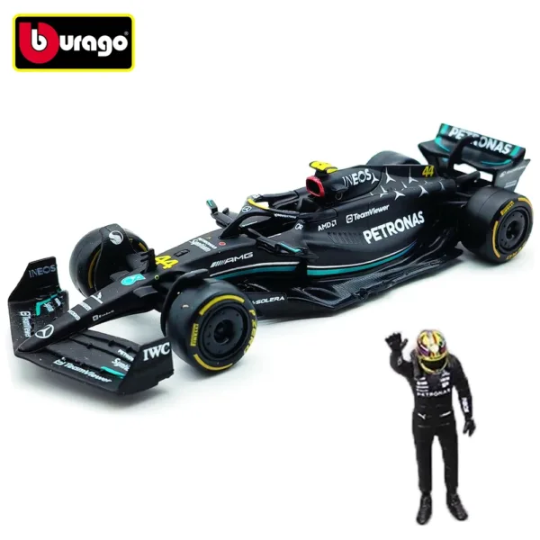 Bburago 1:24 Mercedes AMG F1 W14 Model Car