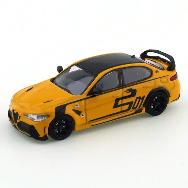 1:64 Scale Diecast Alfa Romeo Giulia Model - Image 4