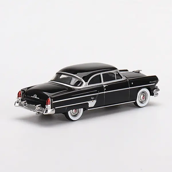 1:64 Scale Diecast 1954 Lincoln Capri Model - Image 3