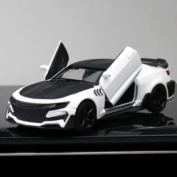 1:36 Scale Chevrolet Camaro Diecast Model Car - Image 9