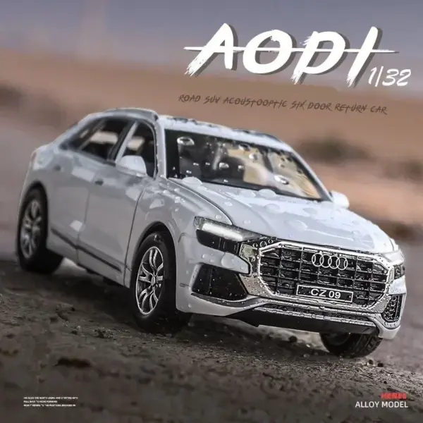 1:32 Audi Q8 Diecast Metal Car Model