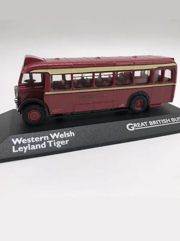 1/76 Scale UK Double-decker Bus Model Toy - Image 7