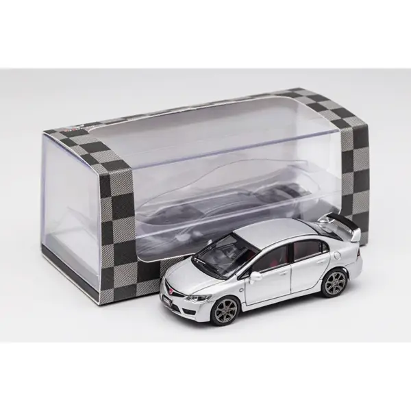 1:64 Civic Type R Diecast Model Car - Image 6