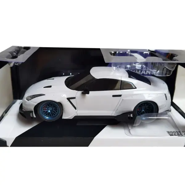 1:18 NISSAN GTR Diecast Model Car Collectible - Image 3