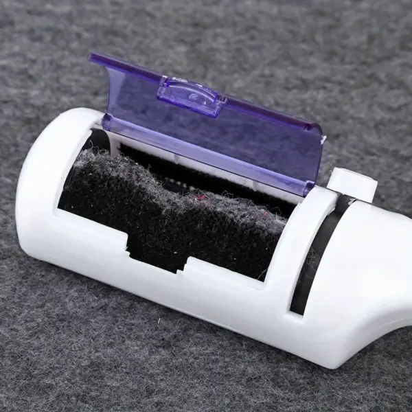 Portable Lint Remover for Clothes and Pets - Image 3