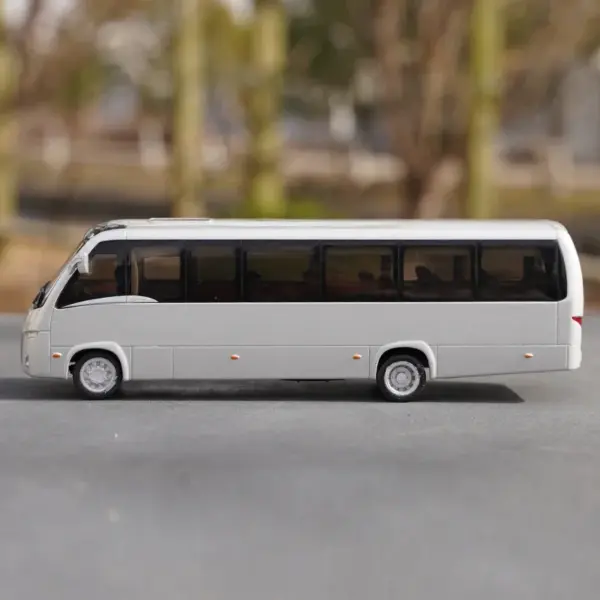 1:43 Diecast Torino Bus Model Toy - Image 7