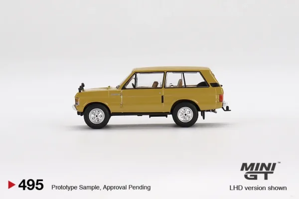 1971 Range Rover Diecast Model in Gold - Image 3