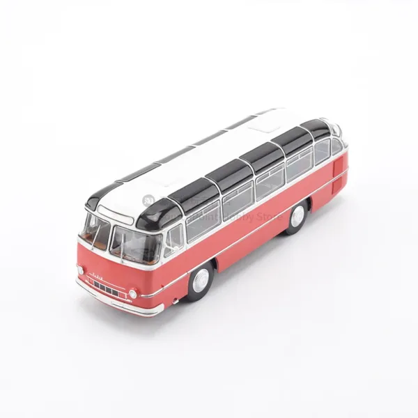 Lviv LAZ-695 Urban Bus Model 1:43 Scale - Image 4