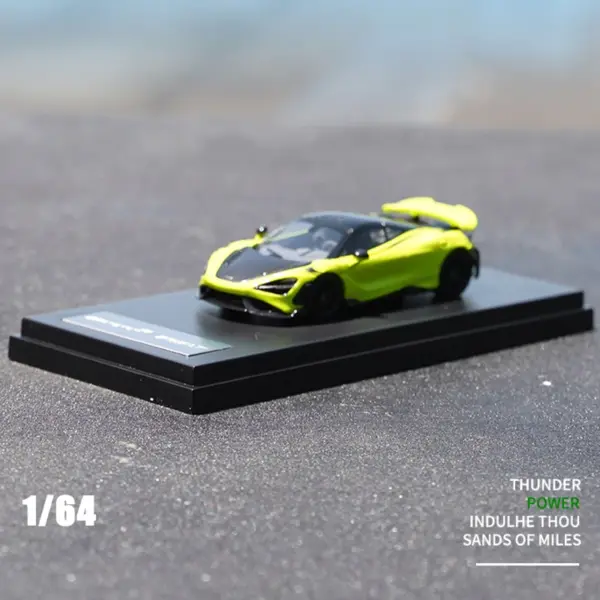 1:64 Scale Diecast McLaren Sports Car Model