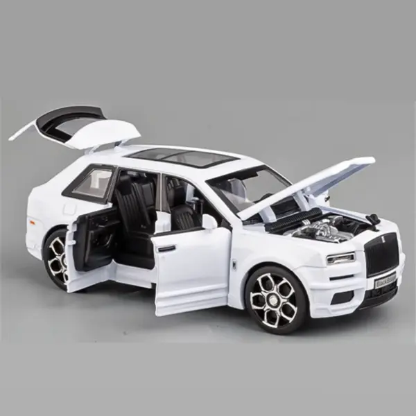 1:32 Rolls Royce Cullinan Diecast Model Car - Image 9