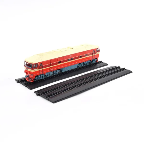 1/43 Scale TEP70 Diesel Locomotive Model Train - Image 9