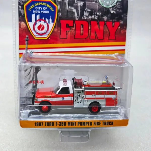 1:64 Diecast 1987 Ford F-350 Fire Engine - Image 4