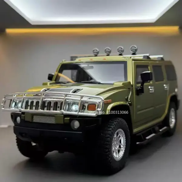 1:18 Hummer H2 Diecast Model Car with Sound - Image 6