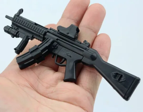 1:6 Scale MP5SD5 Submachine Gun Model - Image 5