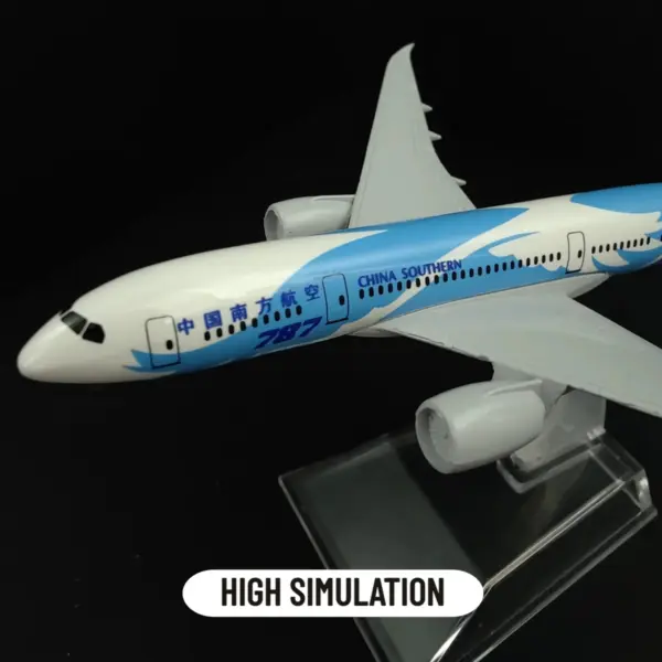 China Southern Airlines B787 Diecast Model 1:400 - Image 3