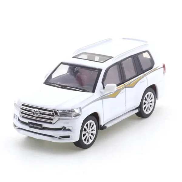 1:64 Scale 2016 Toyota Land Cruiser Model - Image 2