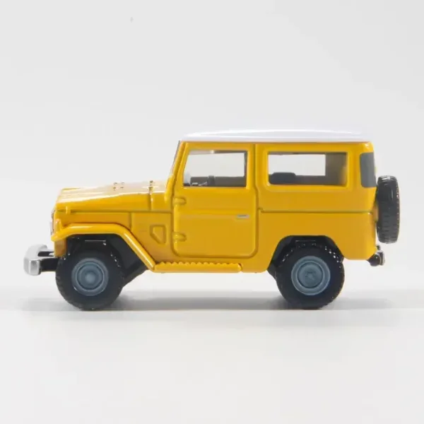 Toyota Land Cruiser Diecast Model Toy Car - Image 2