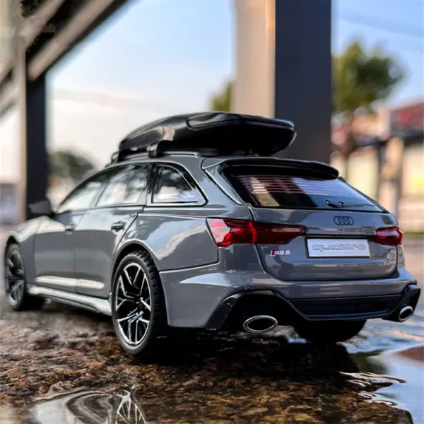 1/24 Audi RS6 Diecast Alloy Car Model