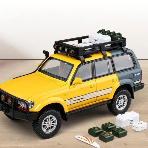 1:24 Toyota Land Cruiser LC80 Diecast Model - Image 5