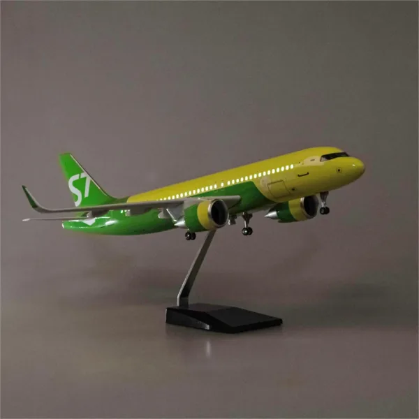 A320 NEO S7 Airlines Diecast Model Airplane - Image 7