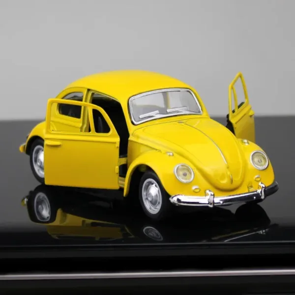 1:36 Diecast 1967 Volkswagen Beetle Model - Image 4