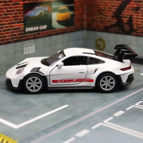 1/36 Porsche 911 GT3 RS Diecast Model Car - Image 3