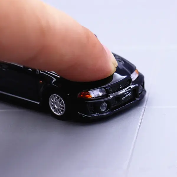 1:64 Mitsubishi Lancer Evolution V Model Car - Image 4