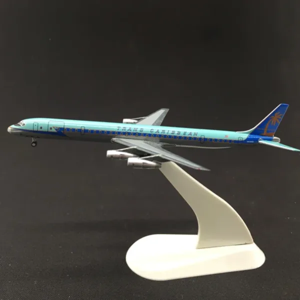 DC-8 Trans Caribbean Airlines Model Airplane 1:500 - Image 2