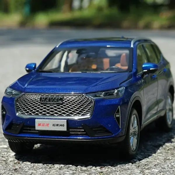 1:18 Scale HAVAL H6 Diecast SUV Model - Image 2