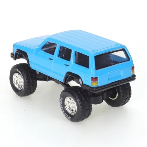 1:64 Blue Jeep Cherokee Diecast Model - Image 5