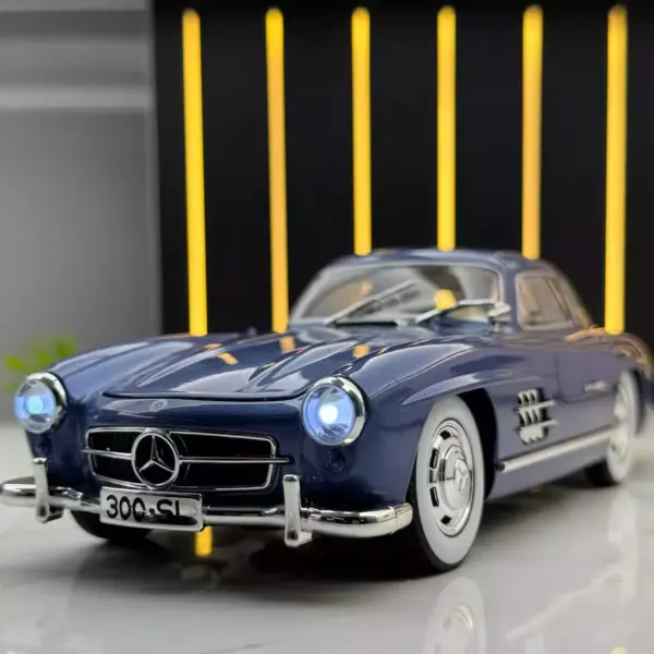 1:24 Mercedes-Benz 300SL Diecast Model Car