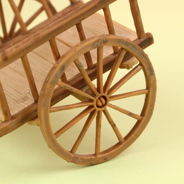 Miniature Assembled Cart Model for Dollhouse - Image 3