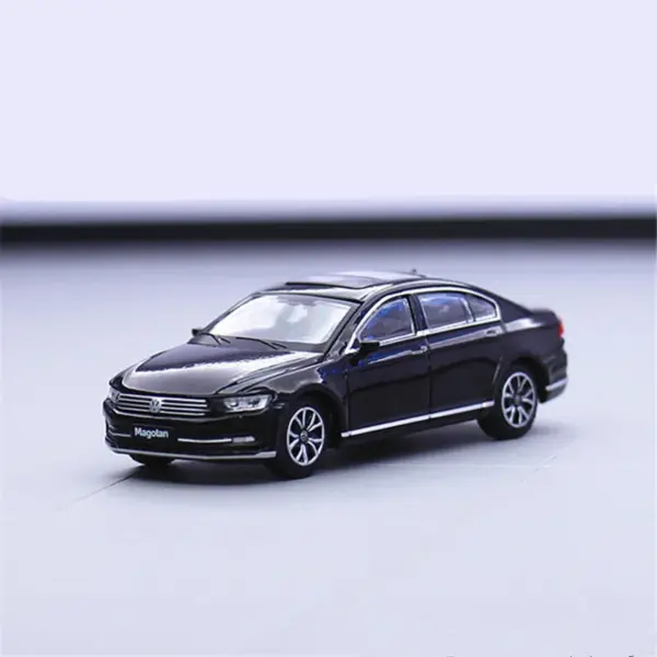 1/64 Scale VW Passat Alloy Diecast Model