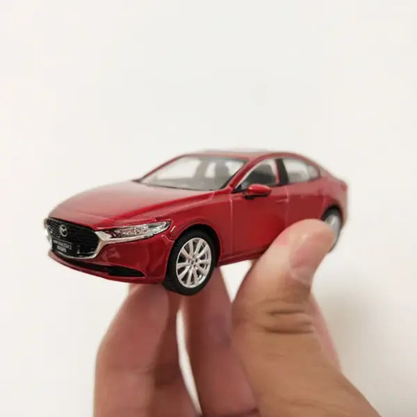 1:43 Scale Mazda 3 AXELA Diecast Model Car - Image 6